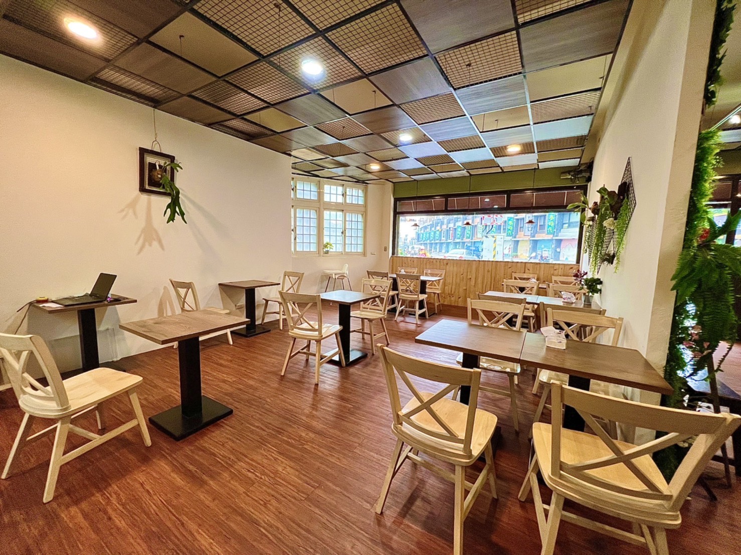 八德早餐店．用餐區